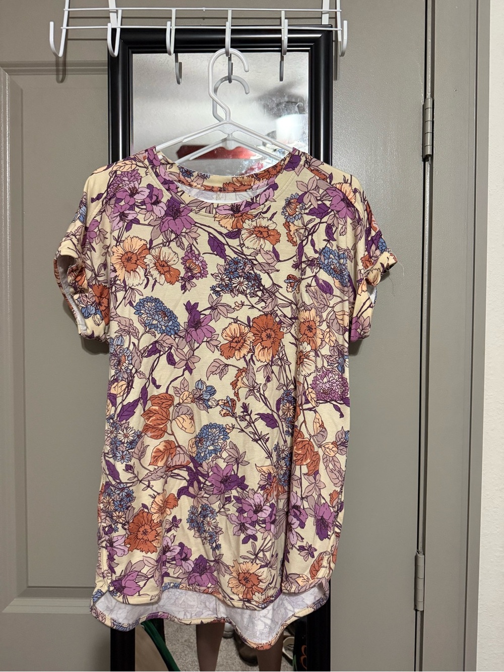 Cupio Cream Floral Short Sleeve Tee with Purple & Orange Blooms